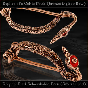 High level replica - Celtic bow brooch "Schossberg" (bronze, glass flow)